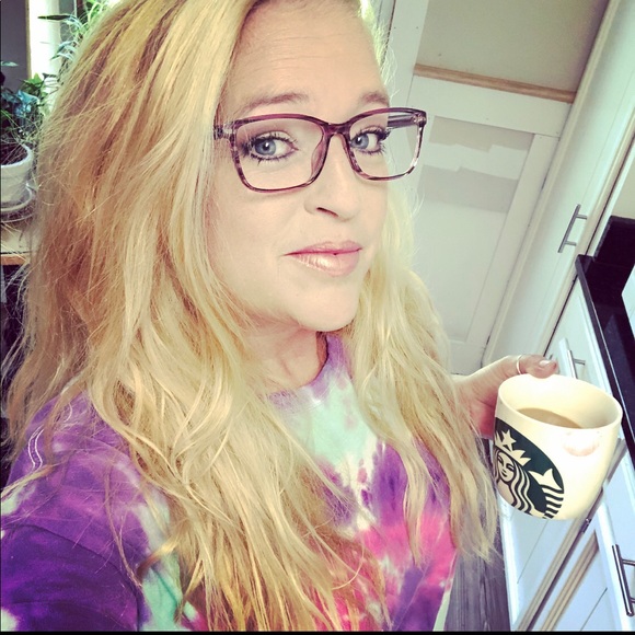 ☕️Meet Your Seller/Buyer☕️ - Picture 3 of 8